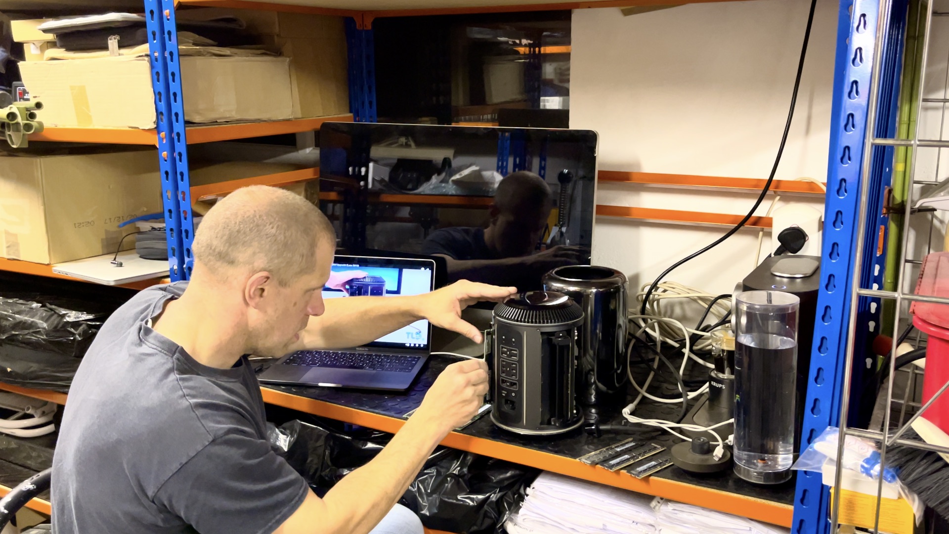 Barry Roberts working on the Mac Pro 2013 upgrade at the Links London headquarters.