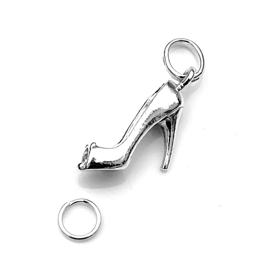 High heel shoe charm displayed with 7mm split ring for attachment
