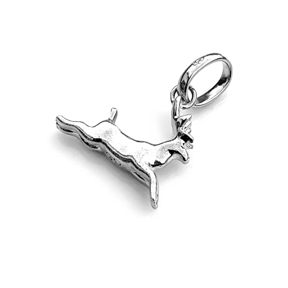 Close-up of reindeer design on the Links of London Leaping Reindeer charm