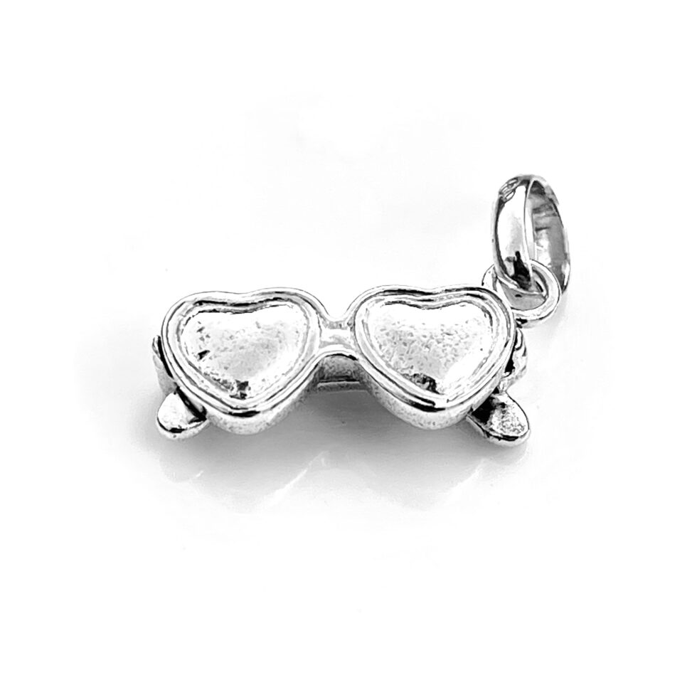 Links of London Heart Glasses charm in bright, polished condition