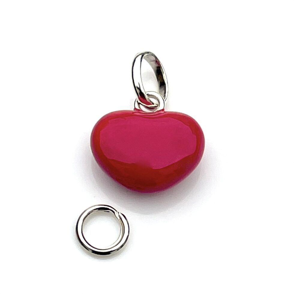 High-resolution image of the 2008 Hot Pink Heart charm in sterling silver