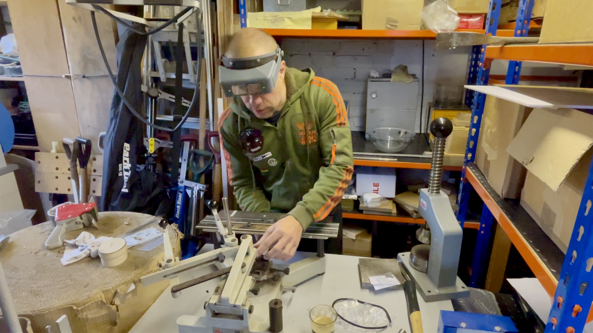 using a vintage manual gravograph pantograve engraving machine
