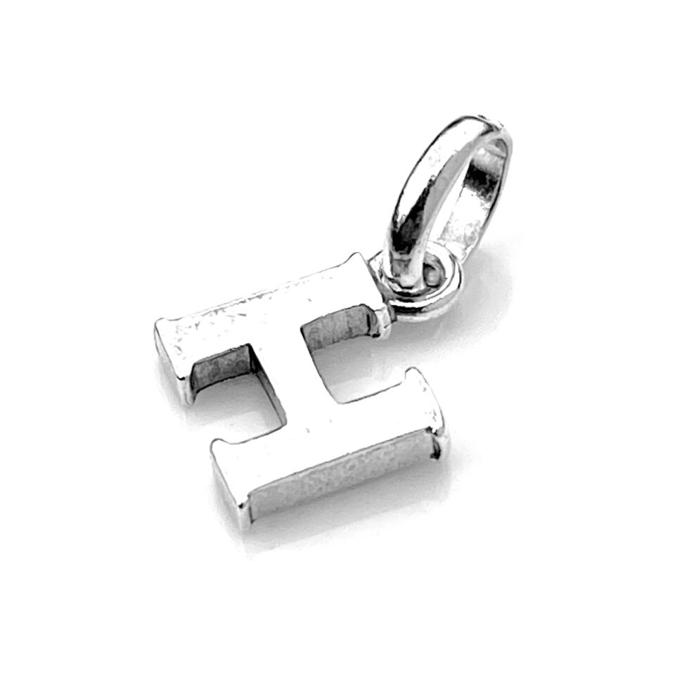 Close-up of the 2008 Links of London Sterling Silver Letter 'H' Charm.
