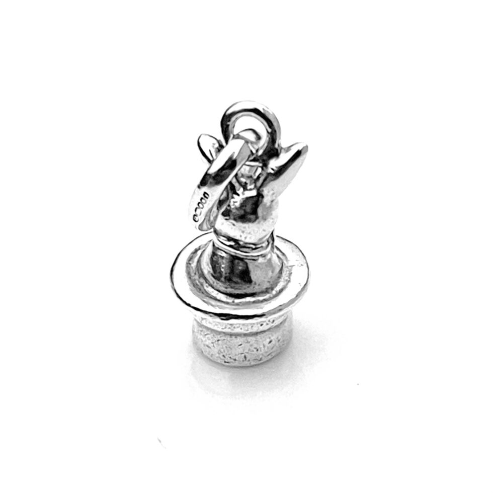 2010 Links of London Rabbit in Top Hat Charm in sterling silver.