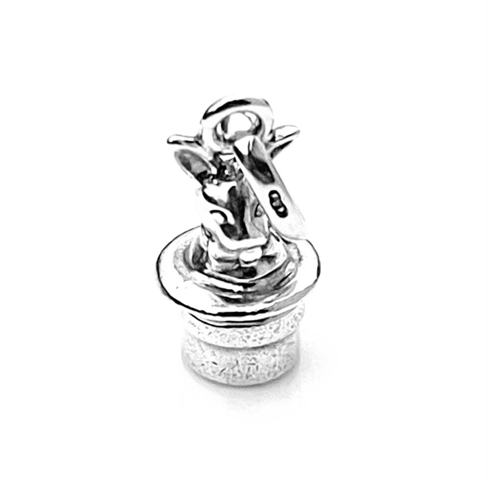 2010 Links of London Rabbit in Top Hat Charm in sterling silver.