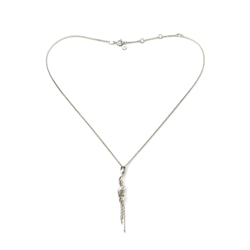 2012 Links of London Entwine Pendant Necklace showing the polished spiral design.