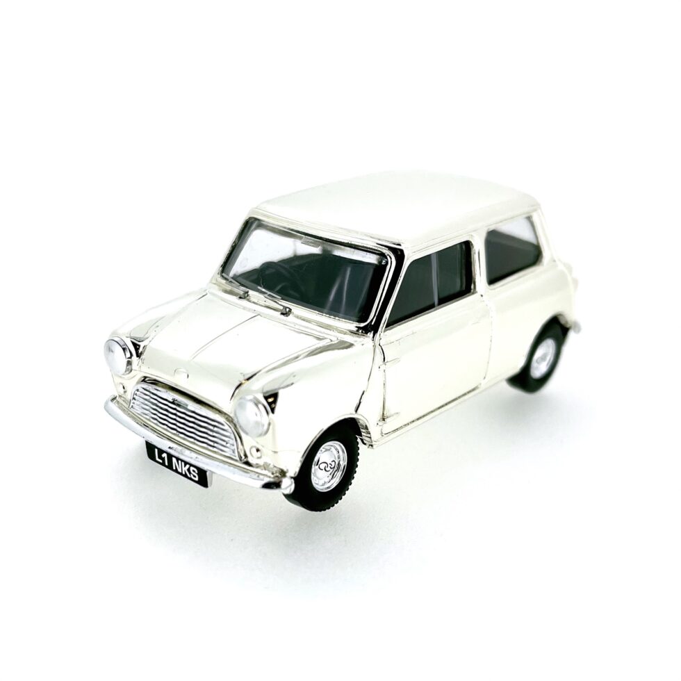 silver-plated Lledo Austin Mini Model with LINKS1 number plate.