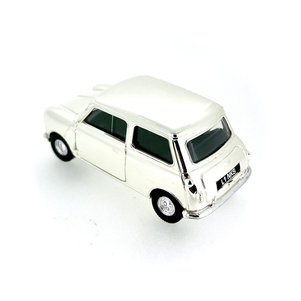 silver-plated Lledo Austin Mini Model with LINKS1 number plate.
