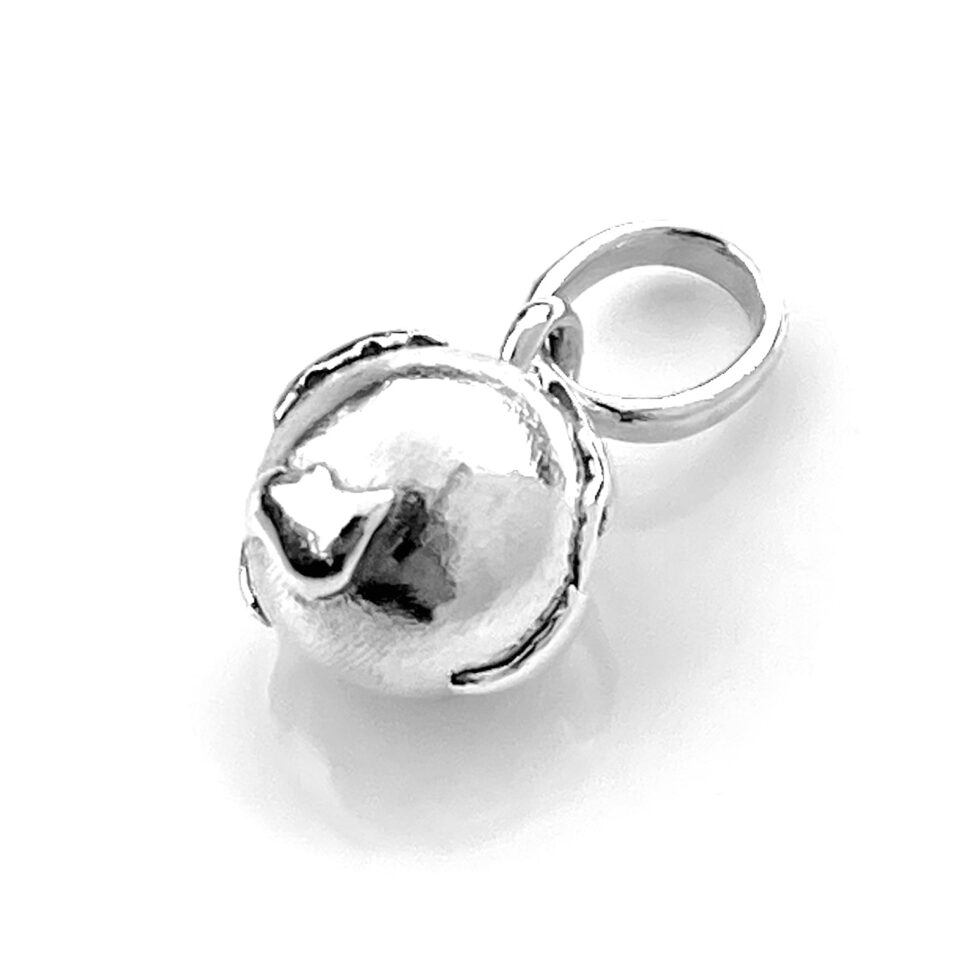 Links of London Sterling Silver Globe Charm.