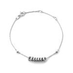 Close-up of the Vintage Links of London Sweetie Chain Bracelet with 7 Sweetie links.