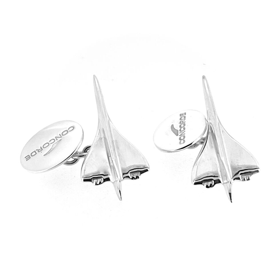 Side angle of Concorde cufflinks showcasing the aerodynamic design of the jet