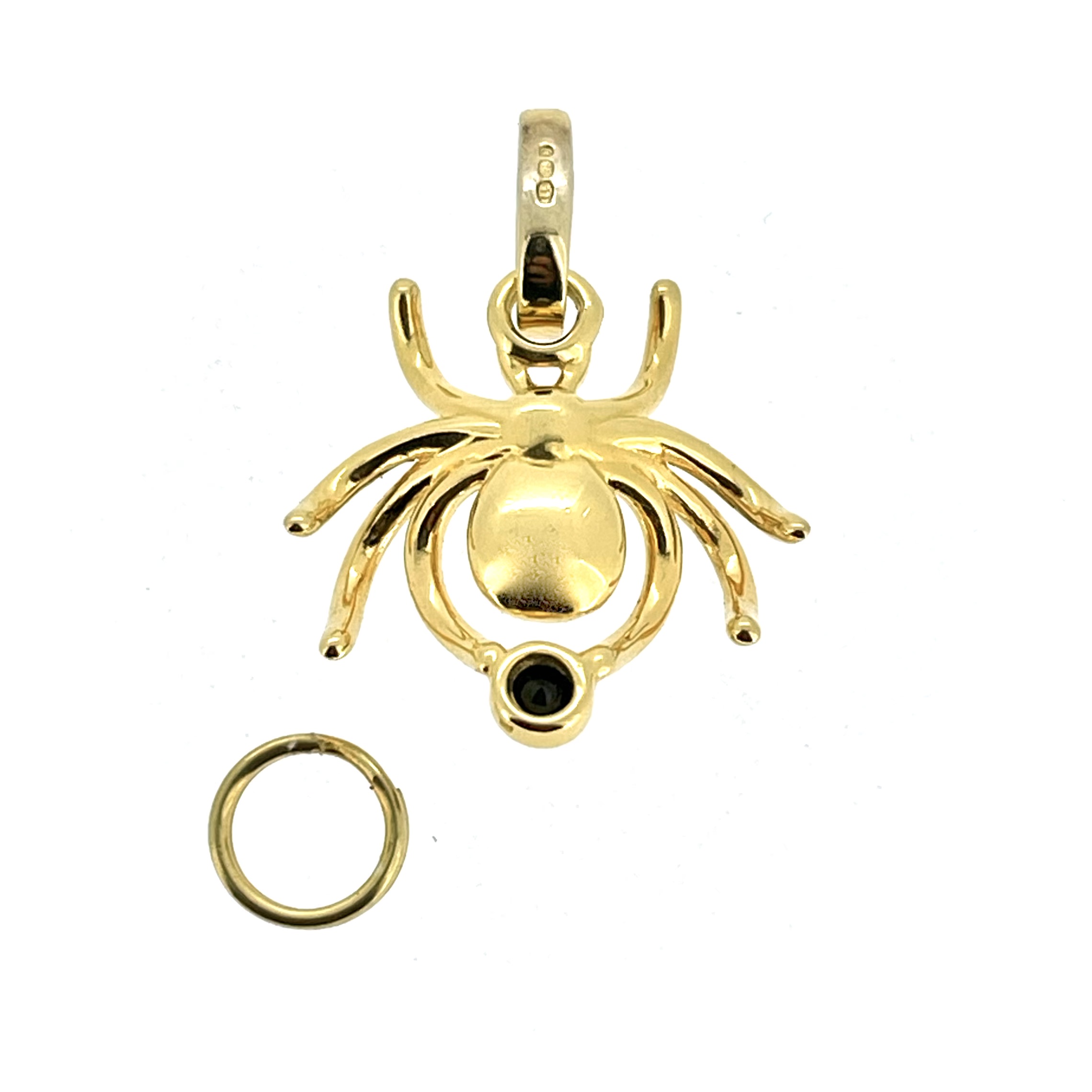 Spider charm with Sweetie split ring in polished finish