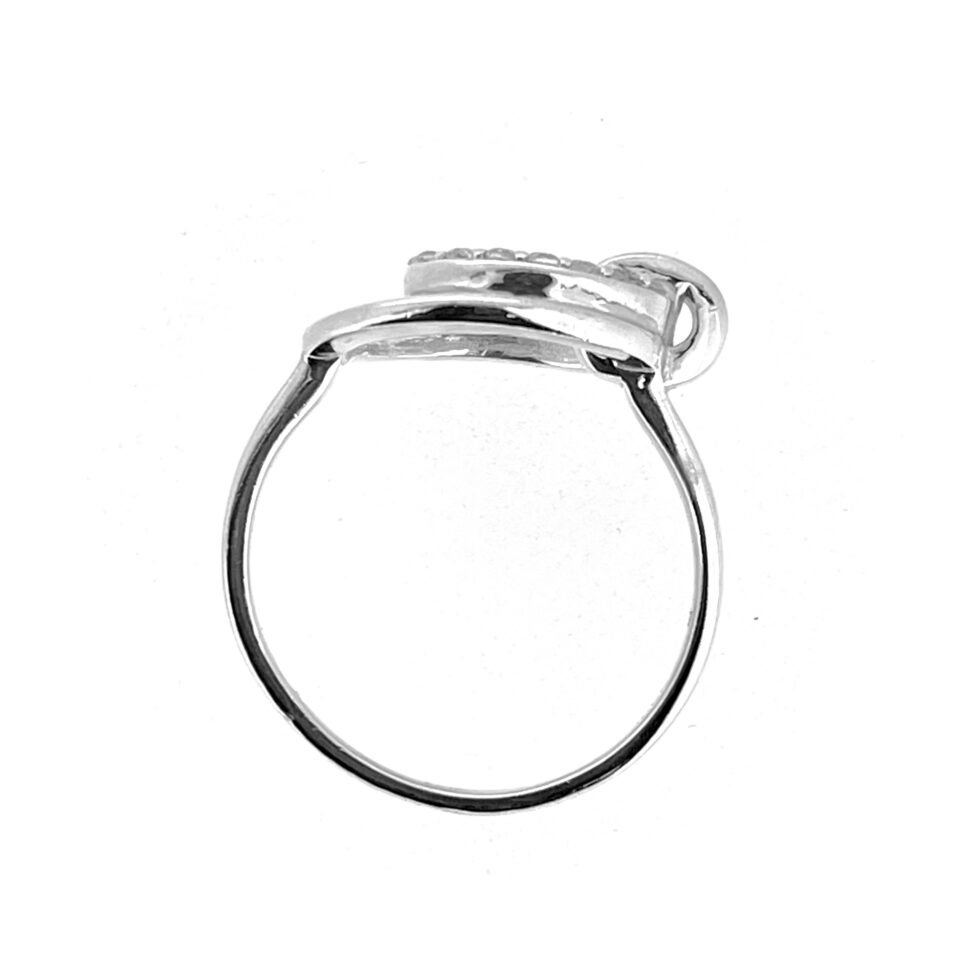 Elegant design of vintage sterling silver ring