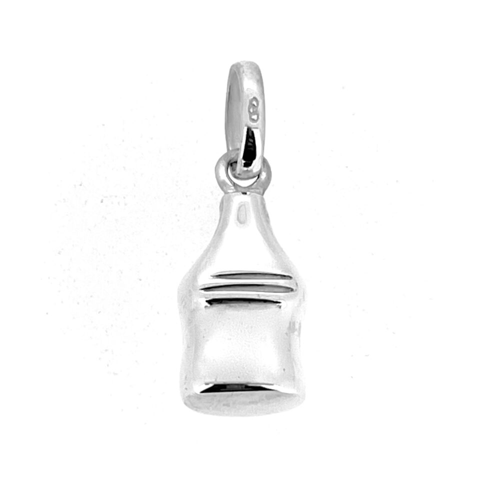 Full charm shown on white background