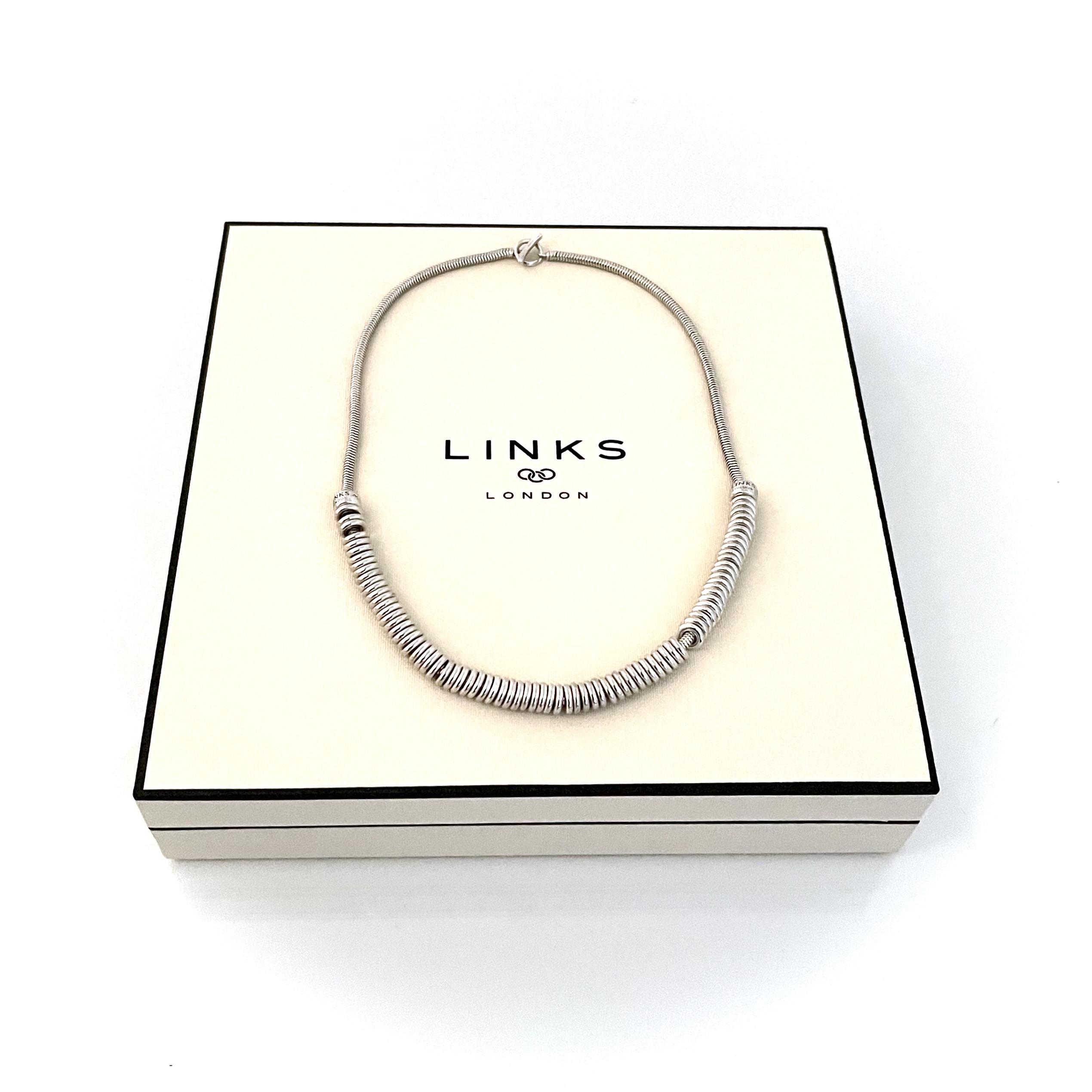 Necklace with original NOS box