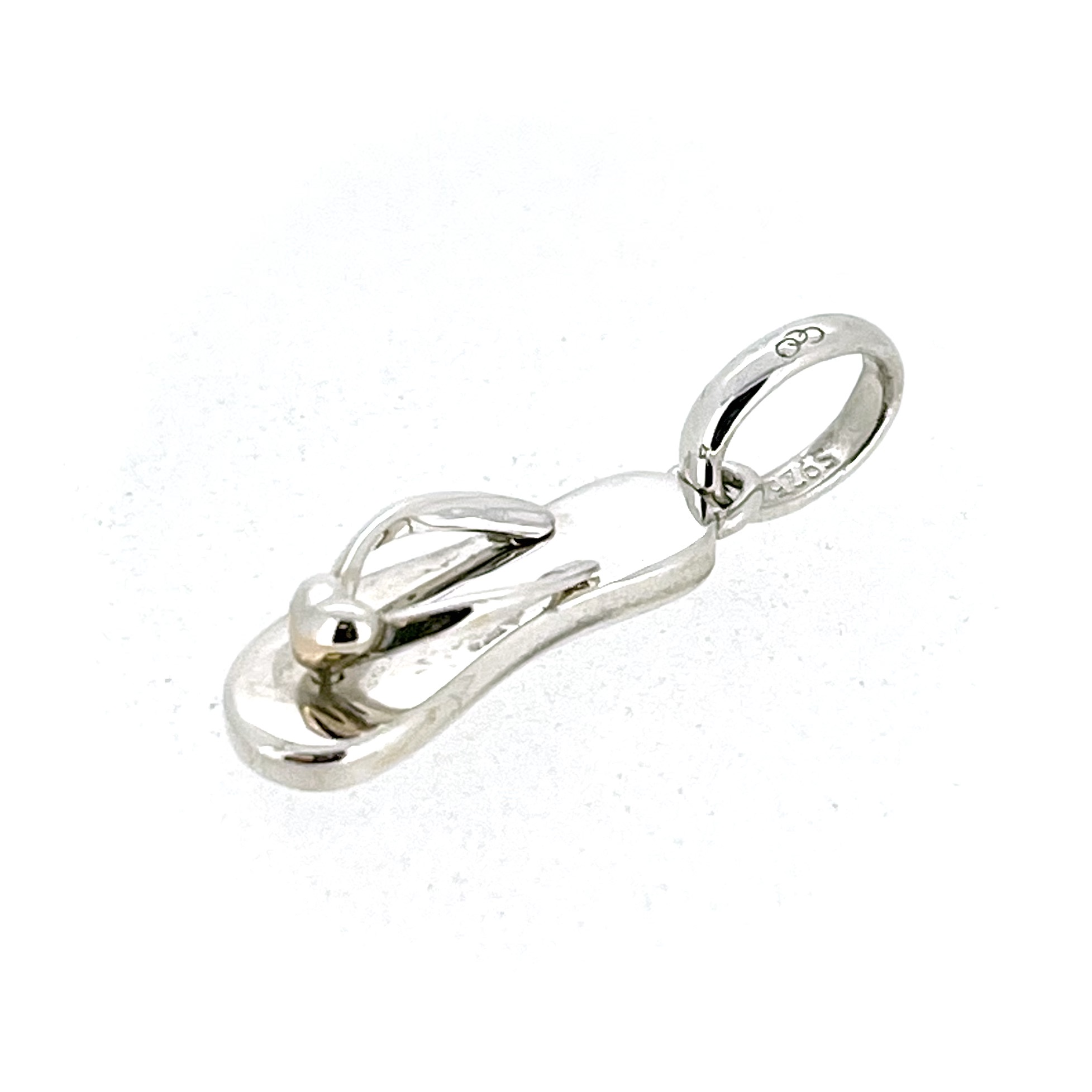 Side view of charm showing depth