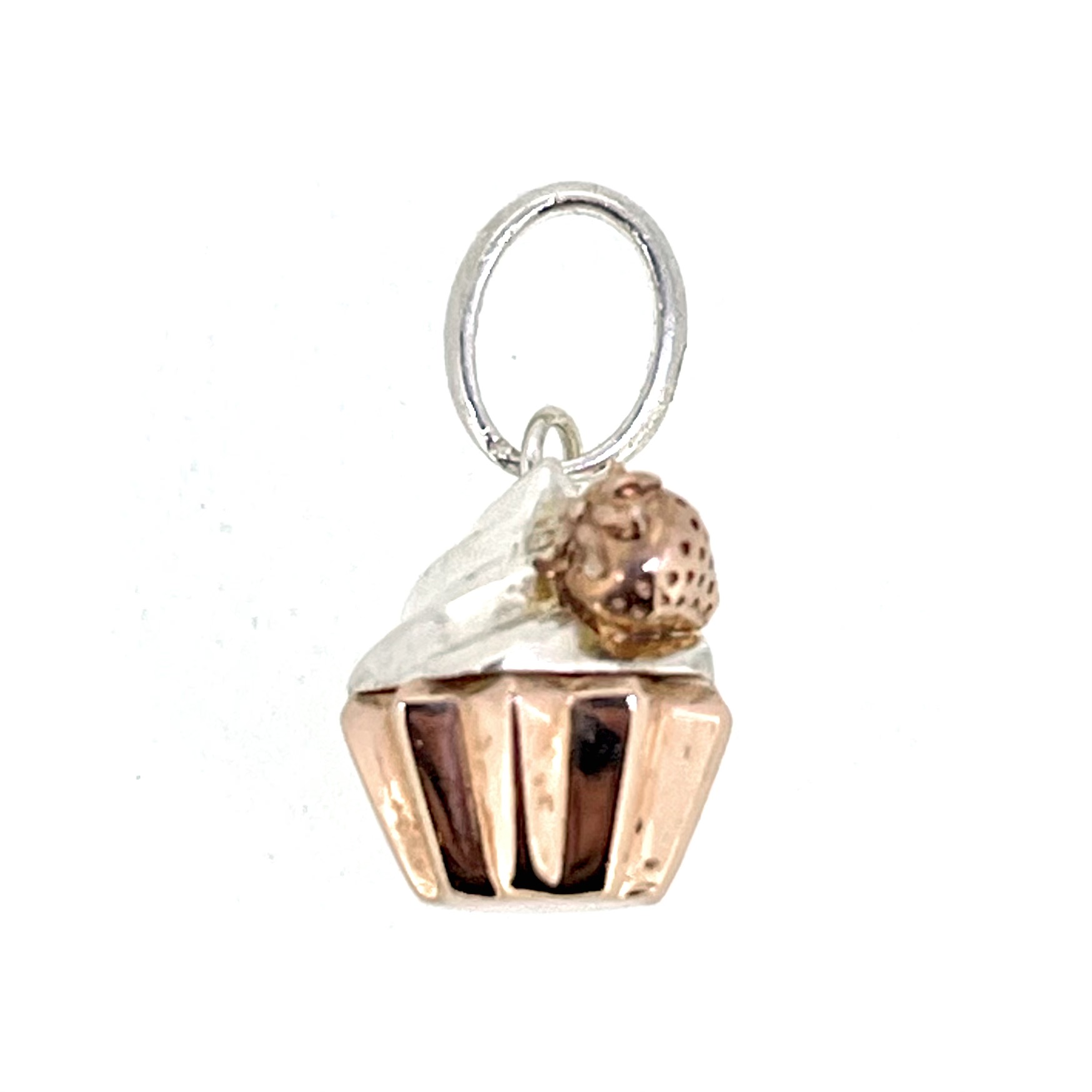5030.2820 charm with strawberry top