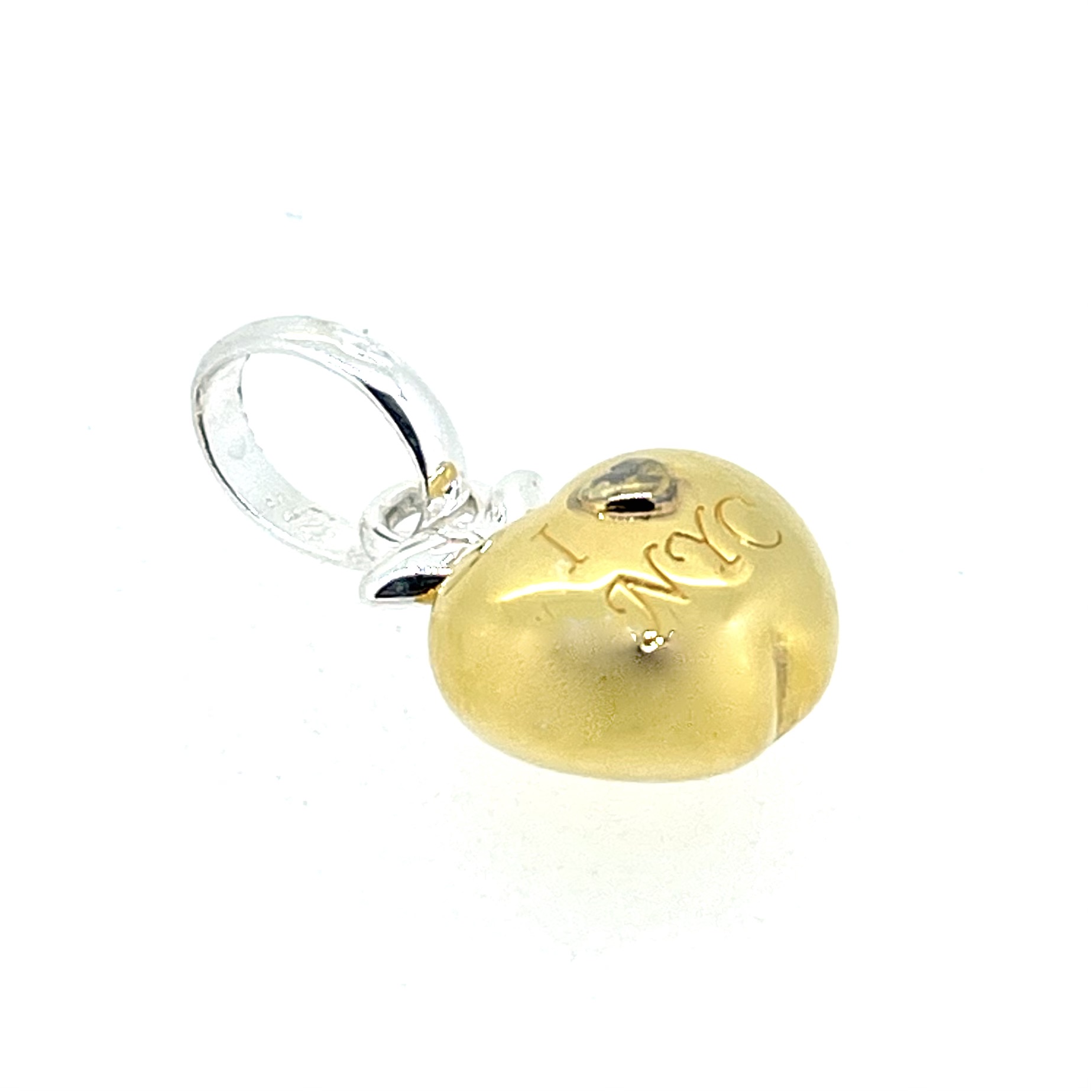 NOS apple-shaped charm with “I ❤️ NYC” engraving