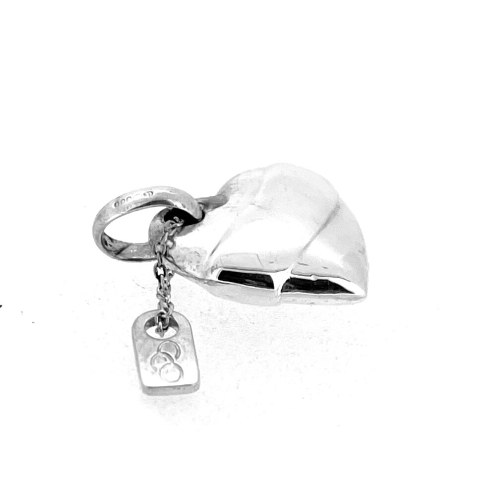 Side view of Links of London Sold 1M Heart Charm sterling silver
