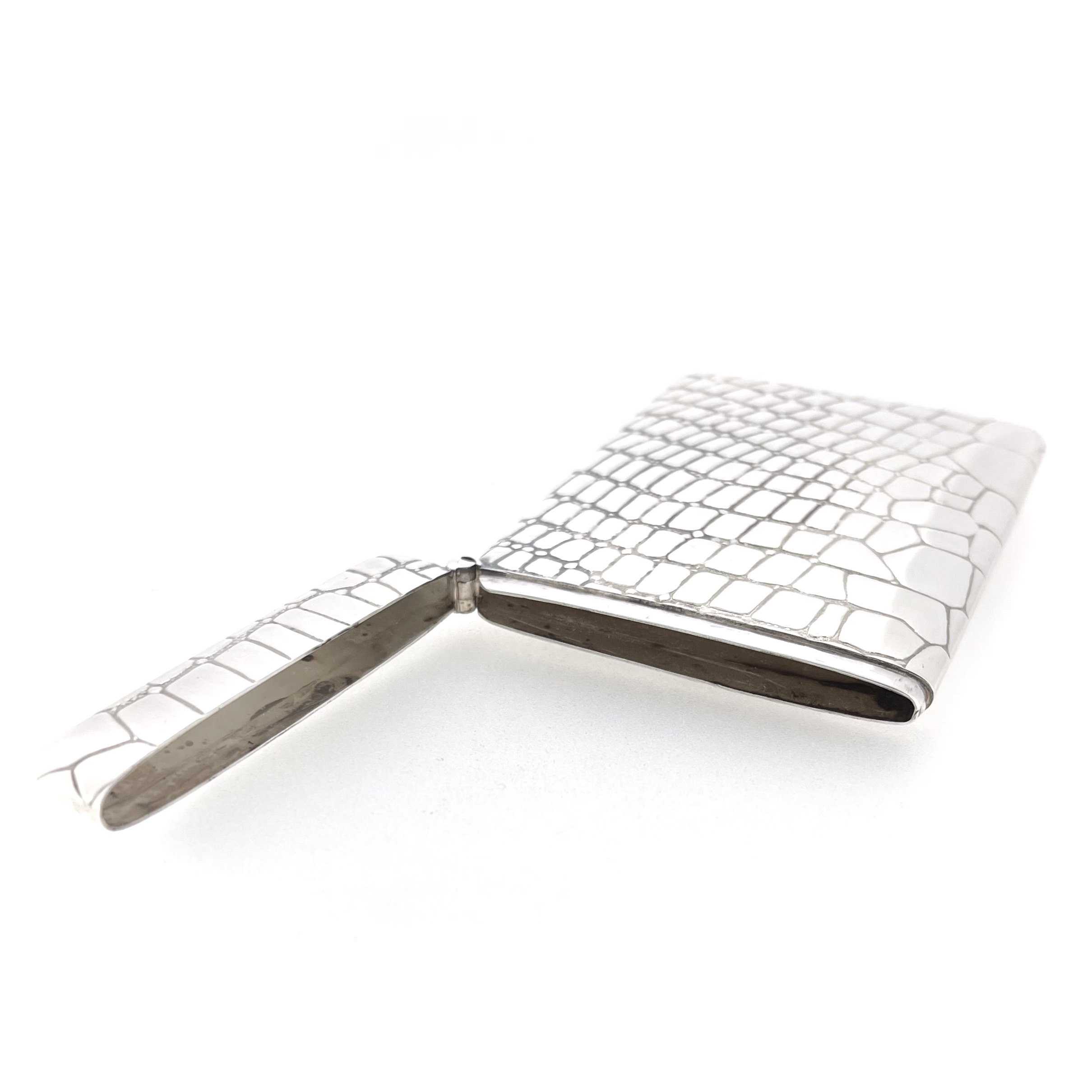 1998 hallmarked sterling silver Links of London crocodile card holder.