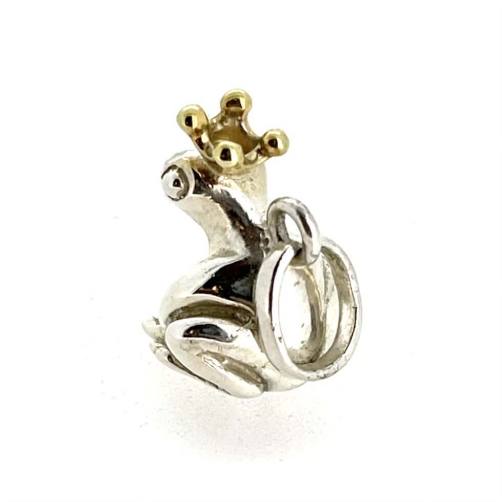 Vintage Frog Prince Links of London Charm three-quarter angle
