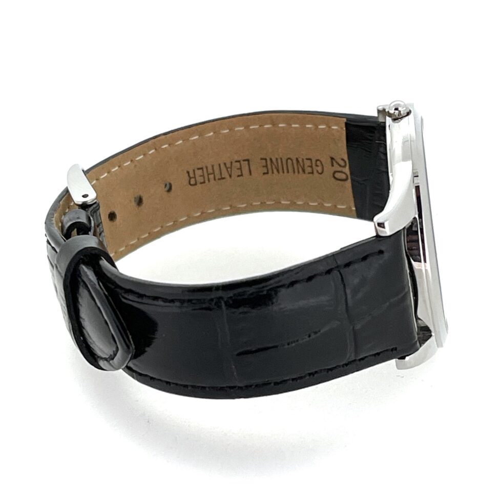 Side-angle showing slim case design