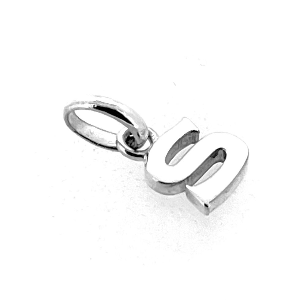 Side view showing 2mm charm thickness