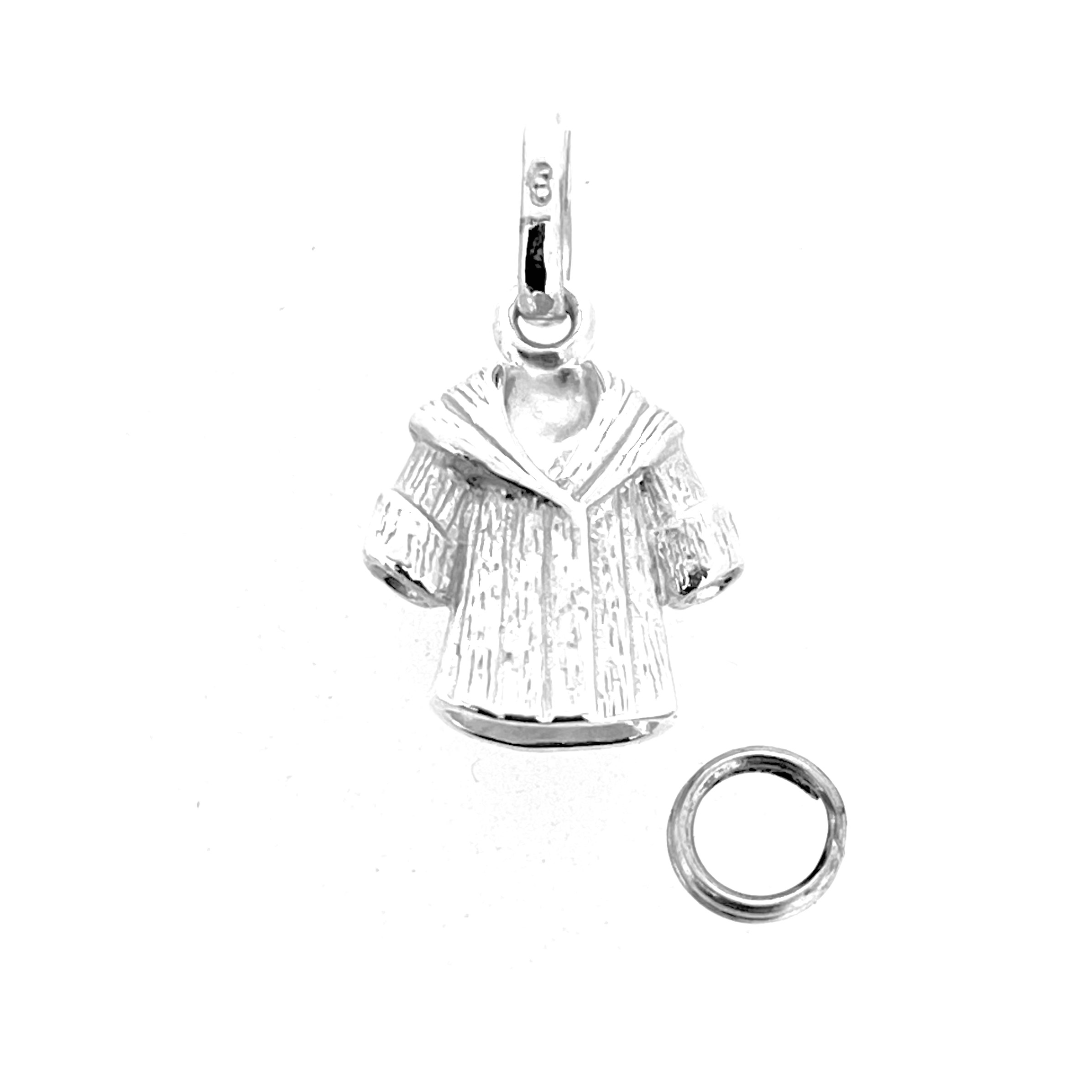 Textured detailing on Links of London coat charm