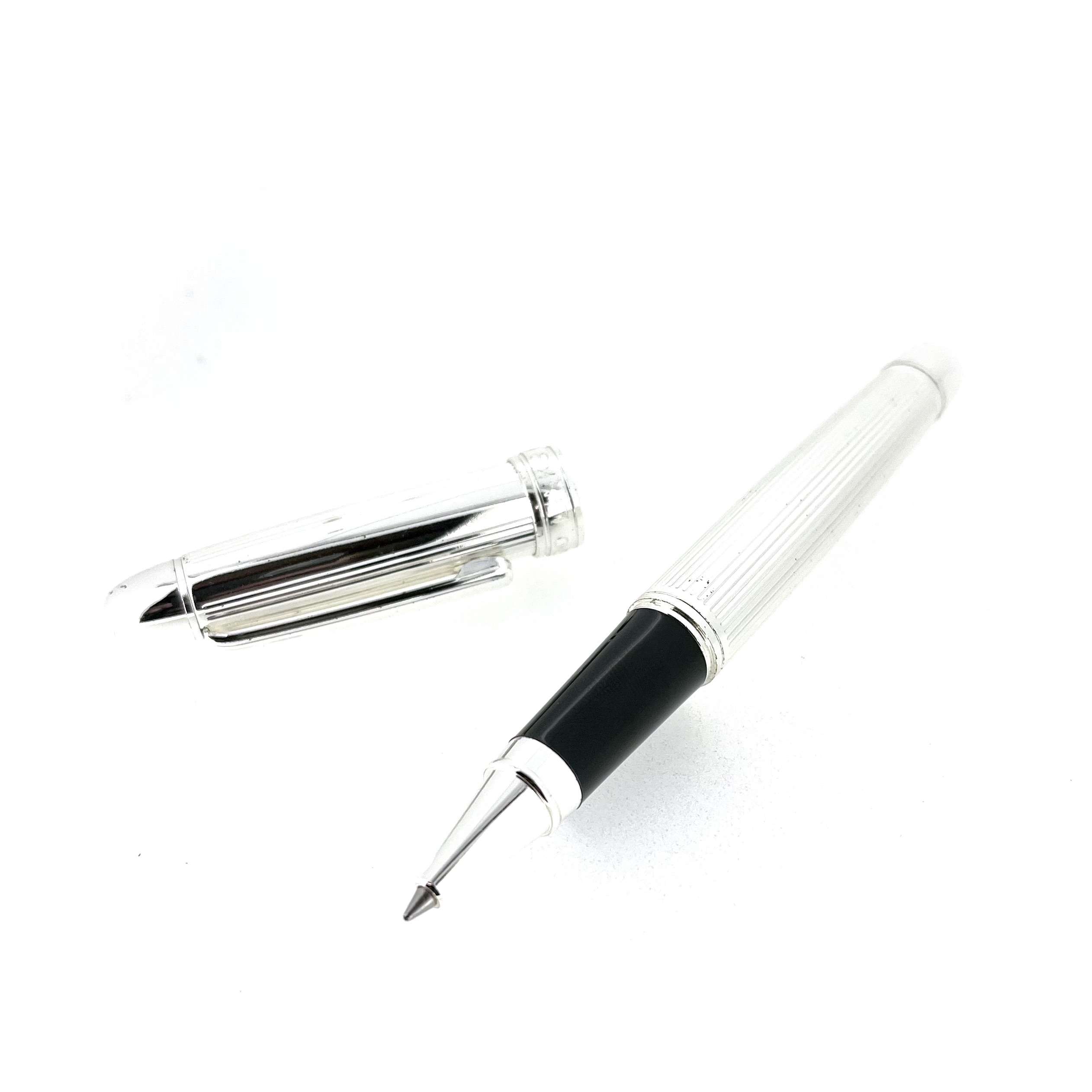 Vertically fluted silver plated Links of London pen