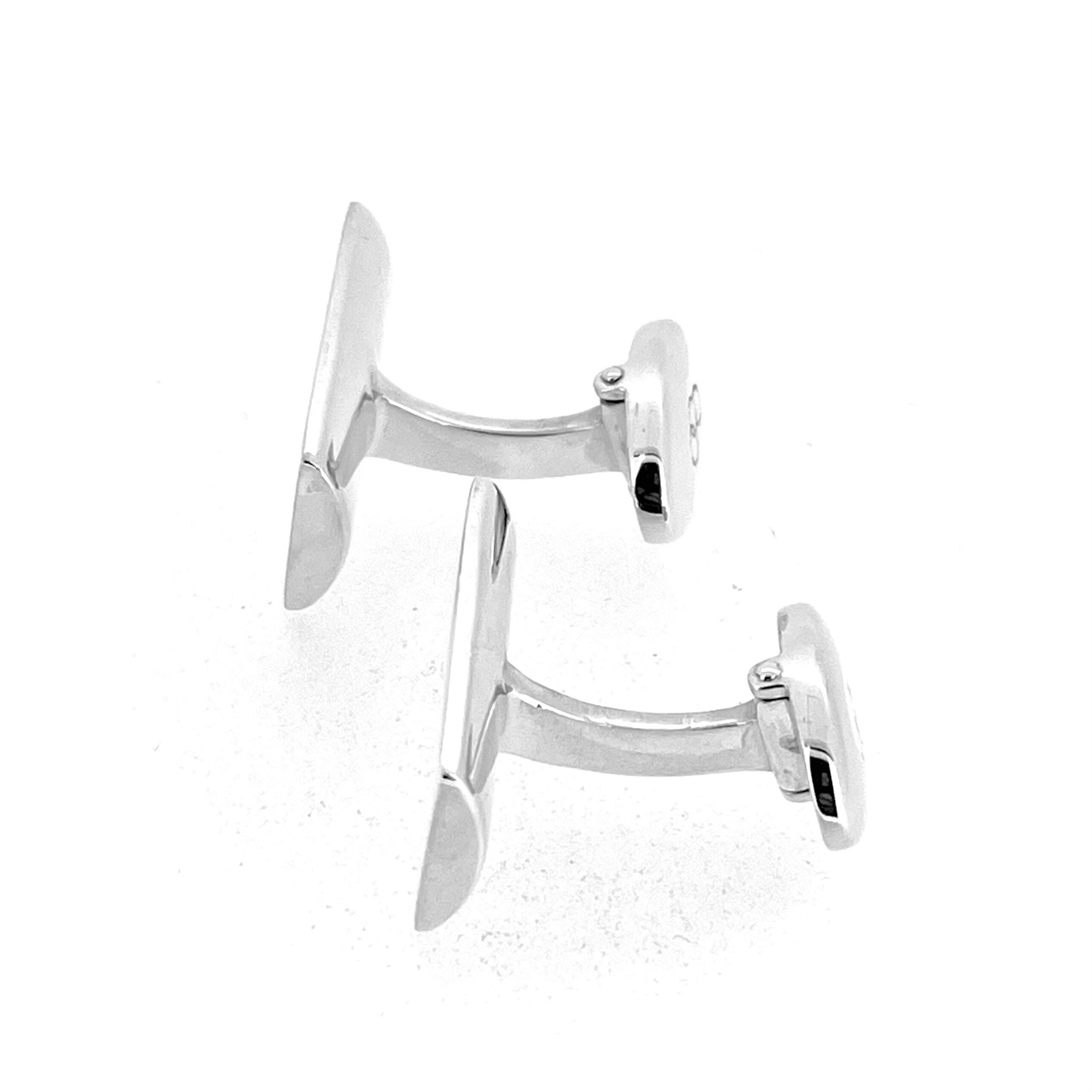 D-shaped profile silver cufflinks flat front curved back