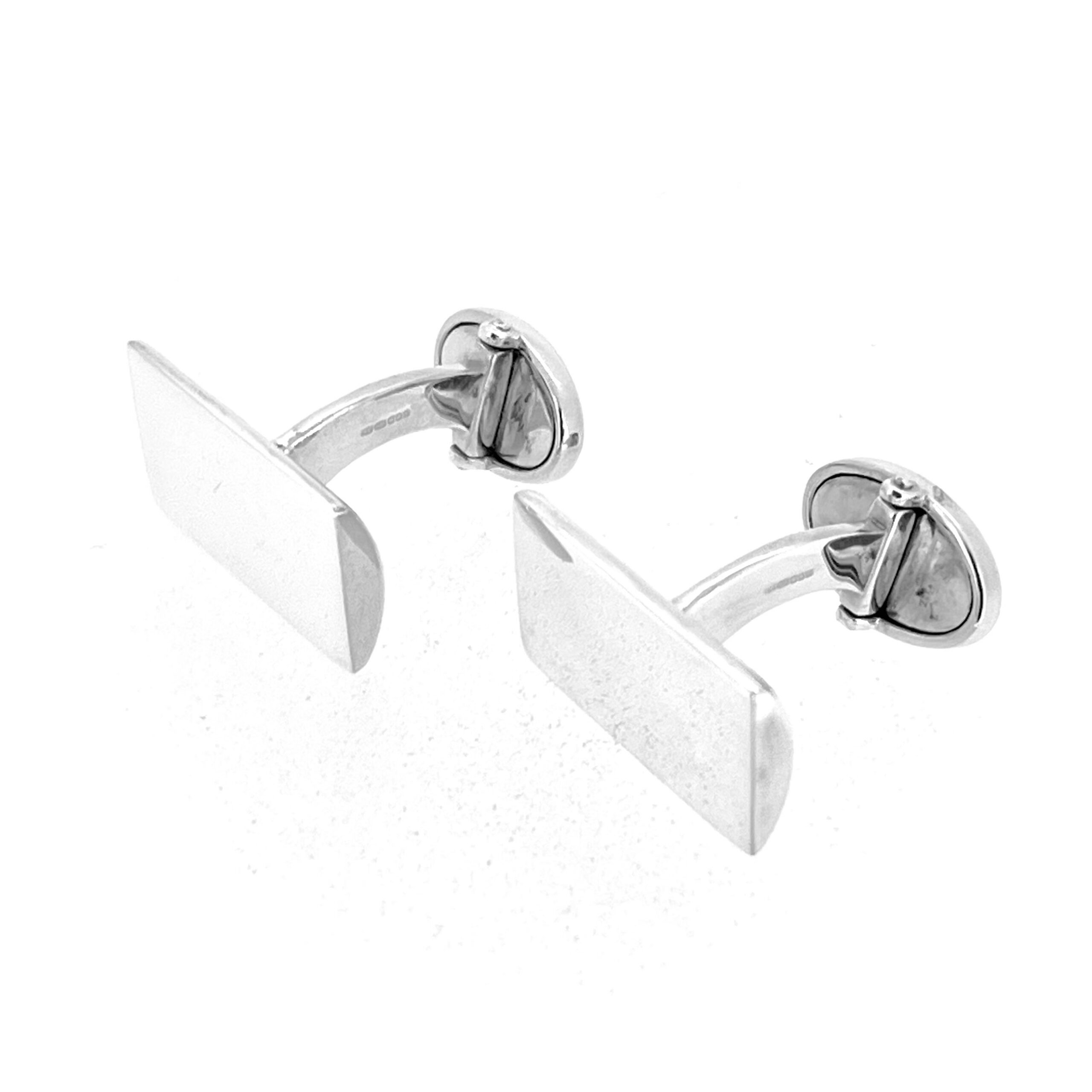 Swivel torpedo fitting on silver cufflinks