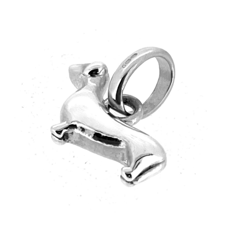 Detailed view of dachshund charm muzzle and ear modelling
