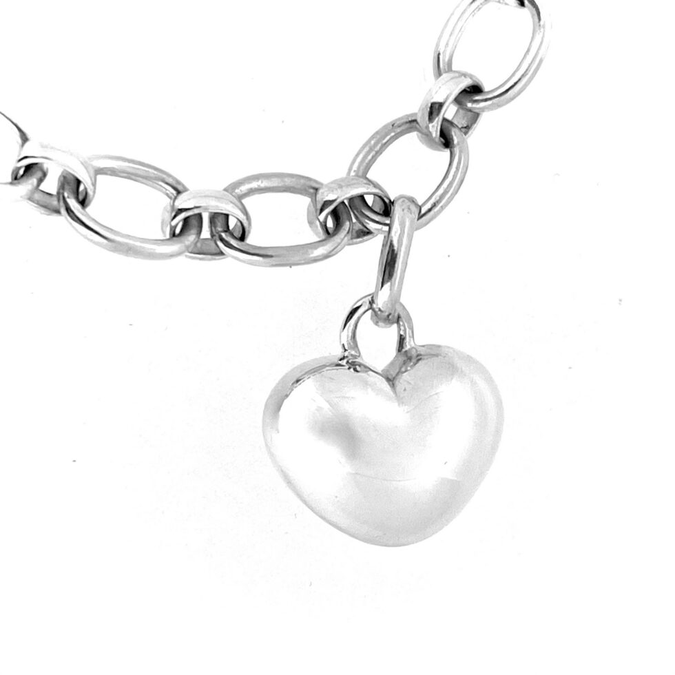 39mm oval toggle ring detail