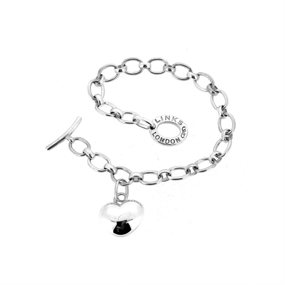 LL 925 hallmark on reverse of toggle