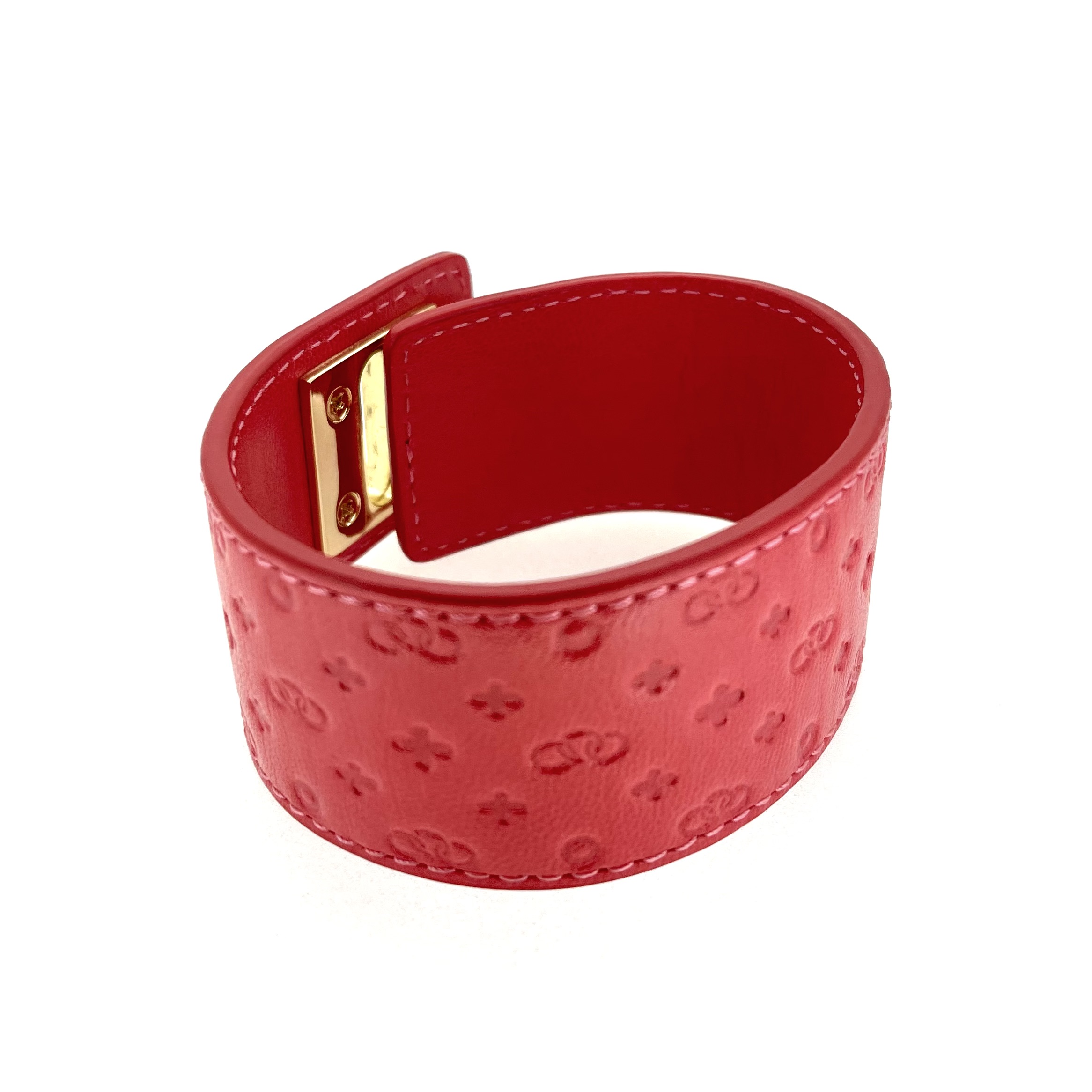 Vintage leather cuff bracelet luxury hardware design