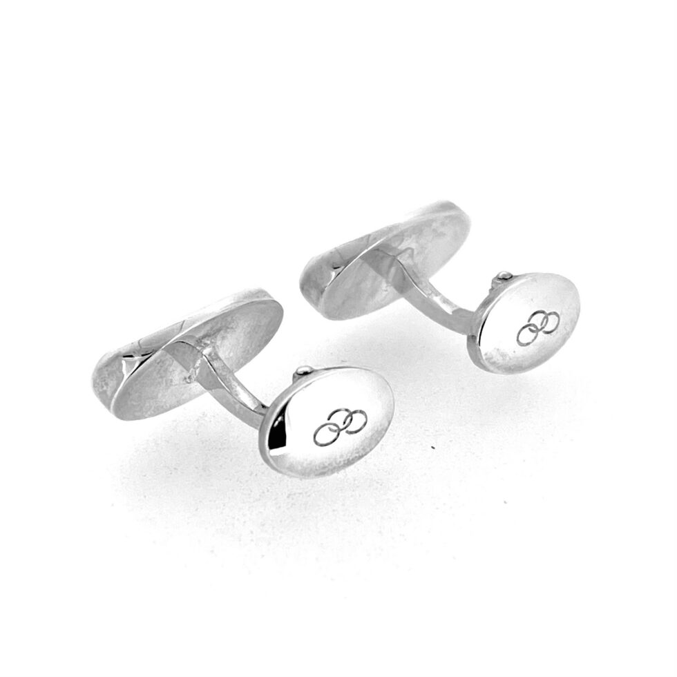 Vintage sterling silver feature hallmark cufflinks with oval fronts