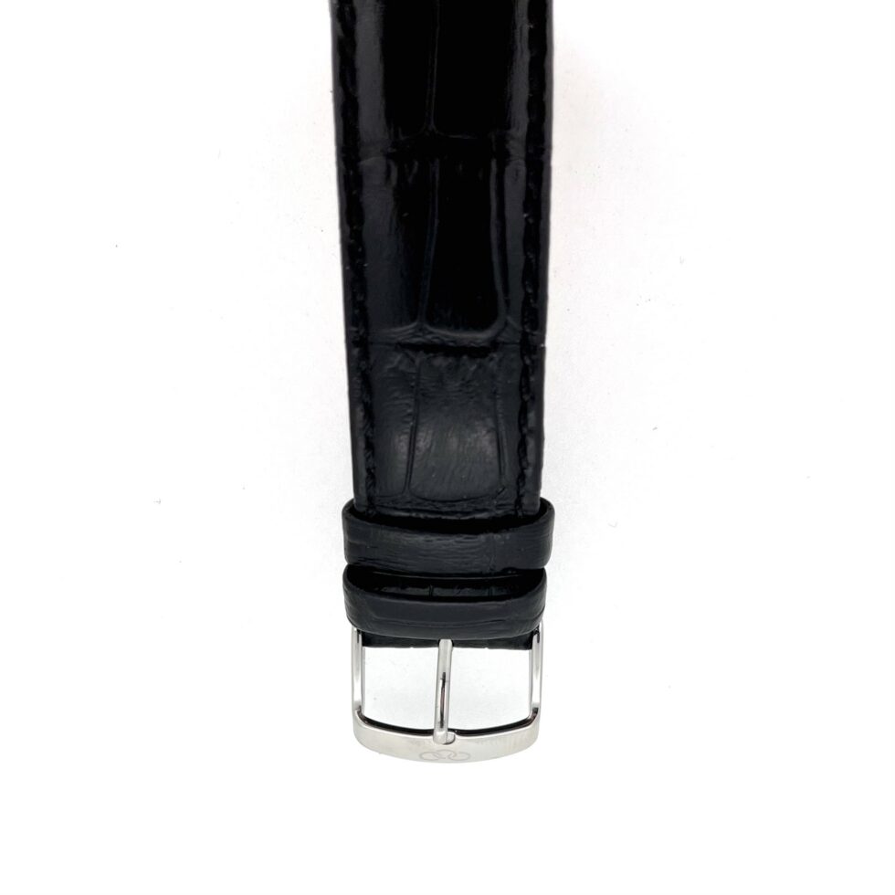 Links of London signed buckle with three ring logo