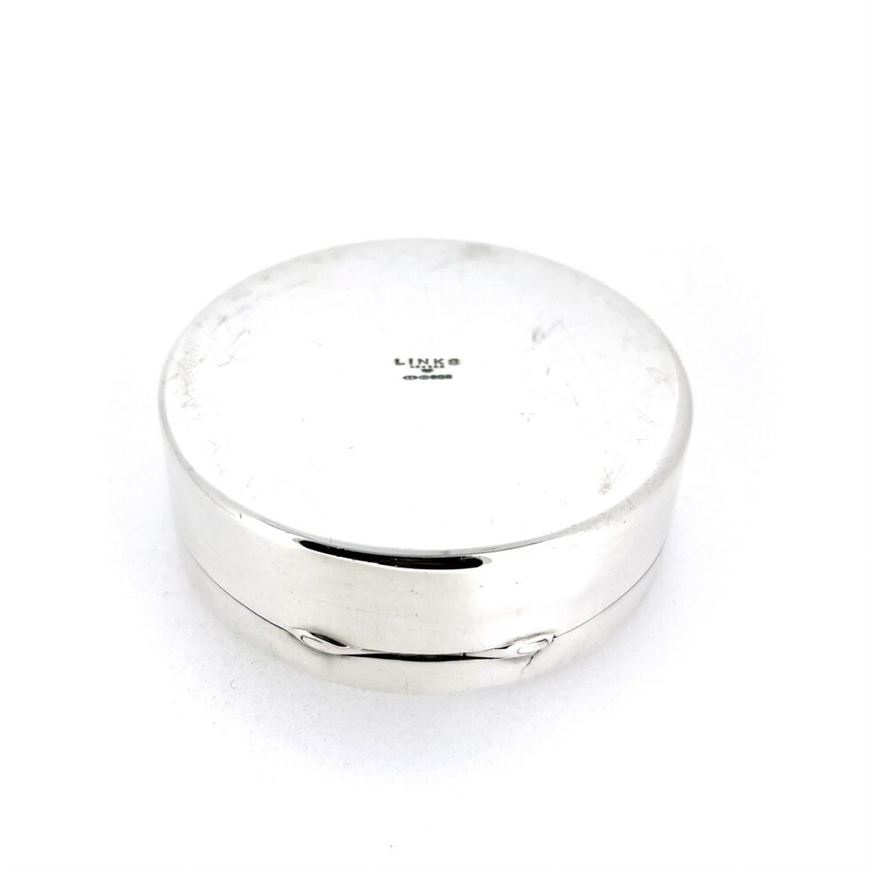 Base view of sterling silver Links of London hinged trinket box
