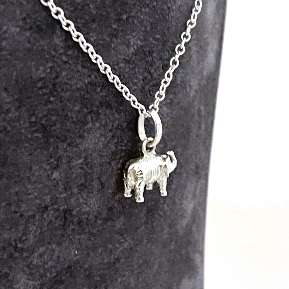 Vintage Links of London sterling silver elephant necklace