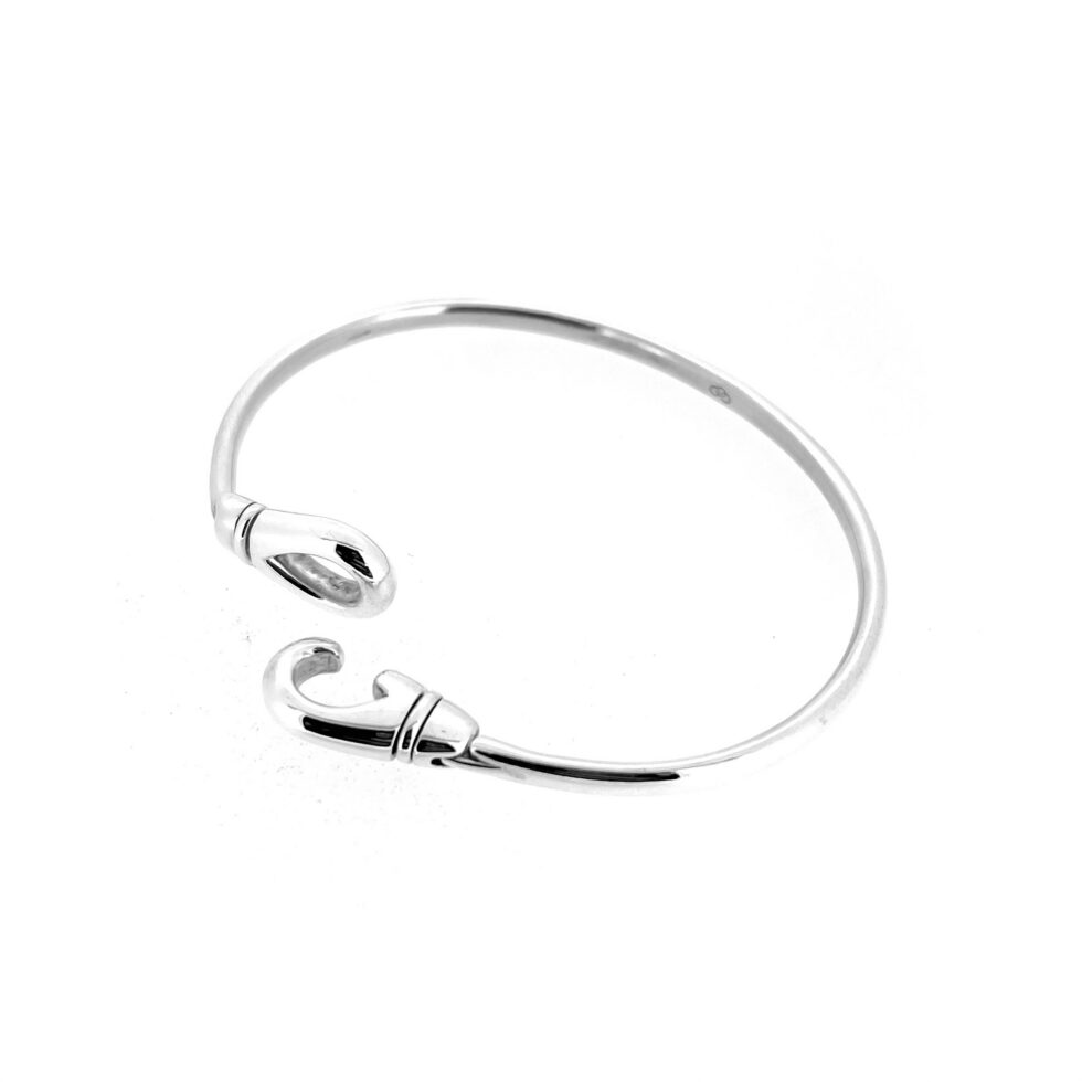 Sterling silver Karabiner Bangle with polished finish and interlocking clasp