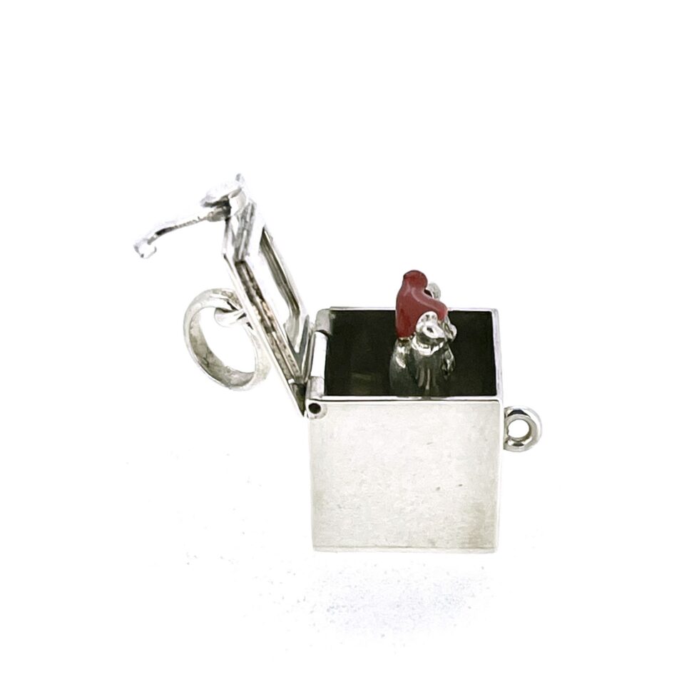 Links of London novelty charm with hinged lid