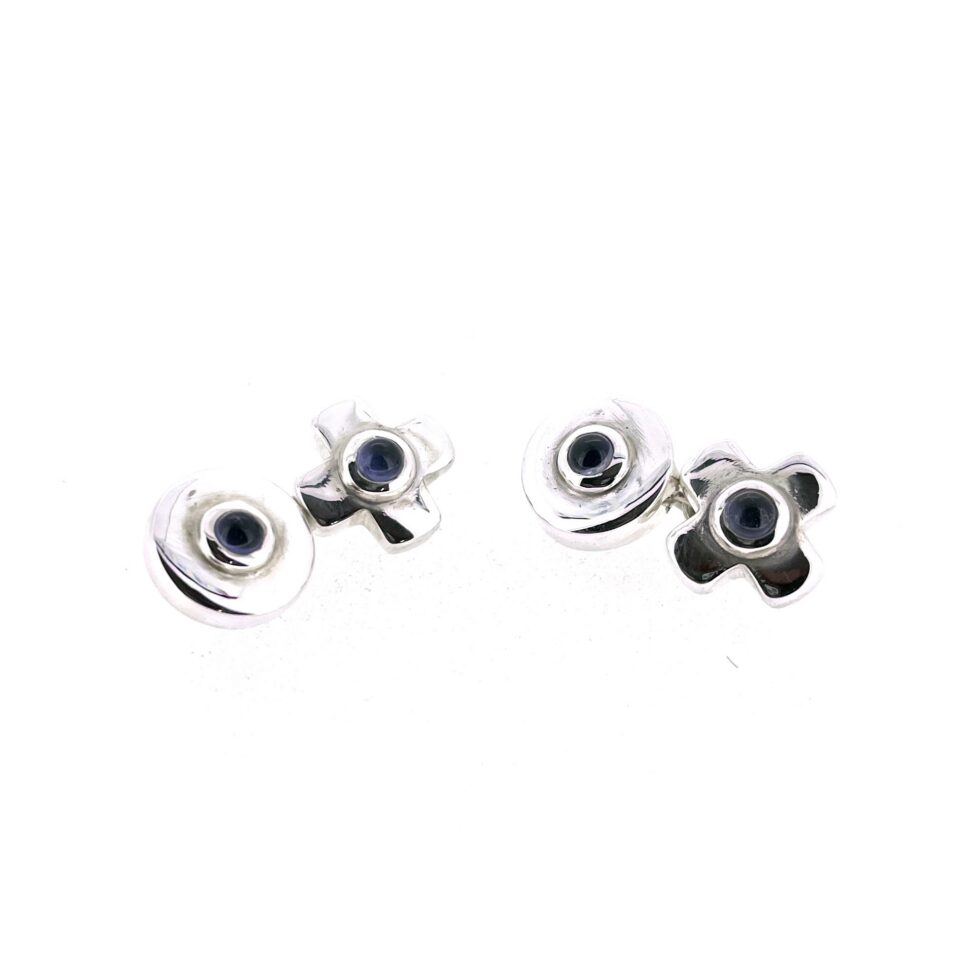 Sterling silver noughts and crosses cufflinks front view