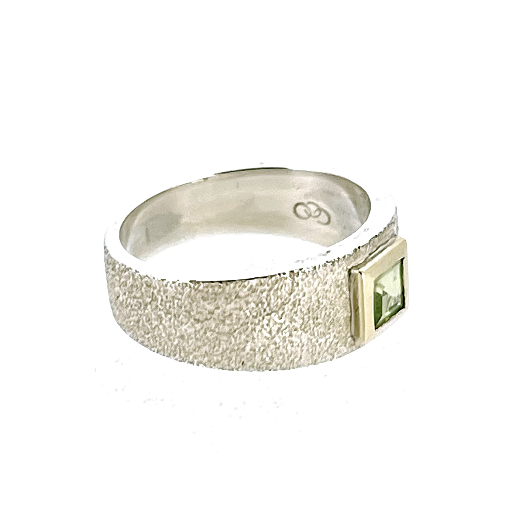 Links of London peridot ring with gold-coloured square bezel